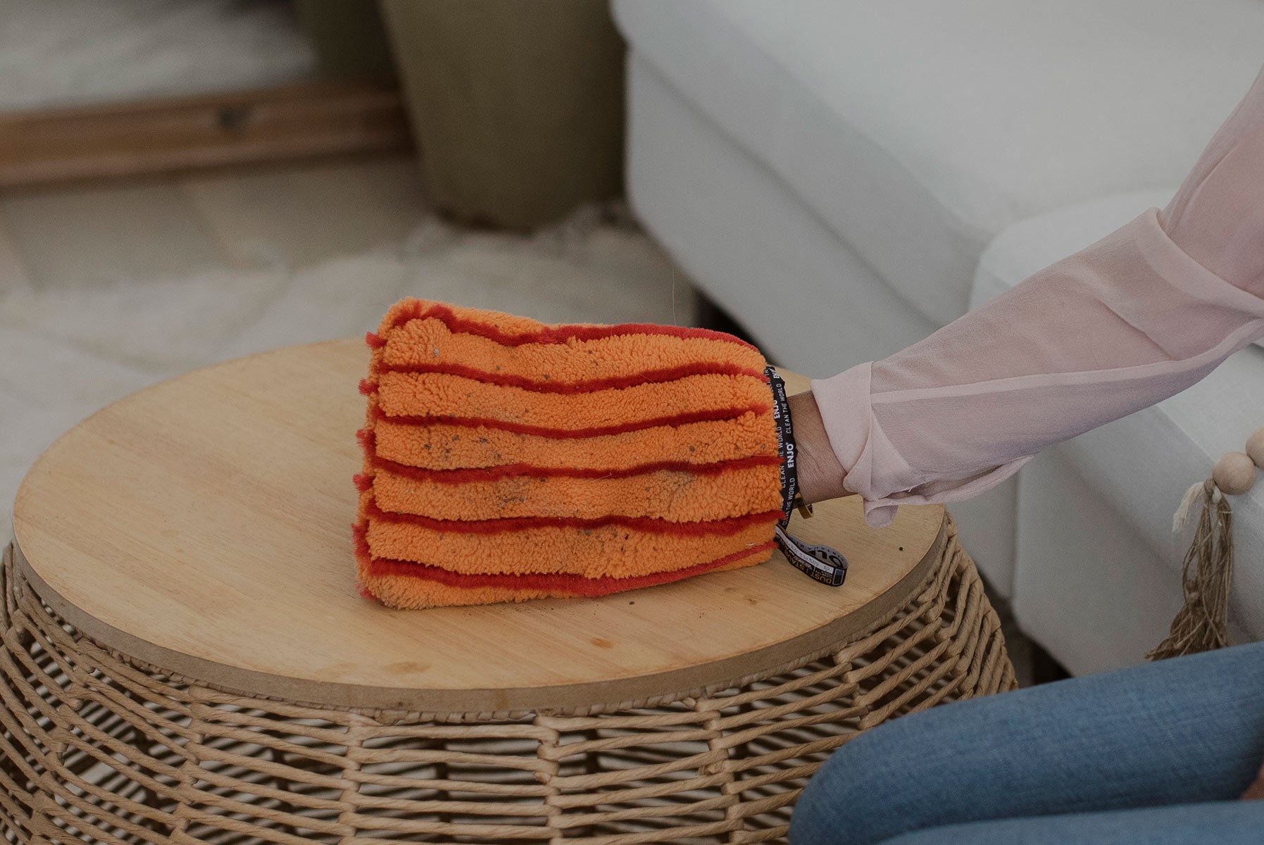 Dust Glove