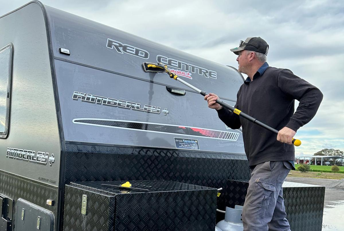 Caravan cleaning with ENJO